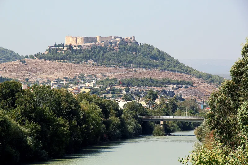 Die Burg von Çeşme (Çeşme Castle) – eine osmanische Festung und ein Museum an der Ägäis