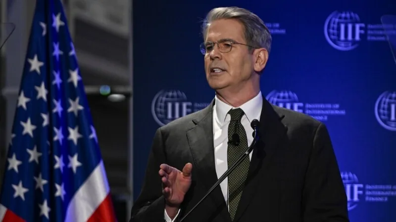 JAV iždo ministras Bessent: Daugelis mūsų sąjungininkų Persijos įlankoje kreipėsi dėl valiutos apsikeitimo linijos