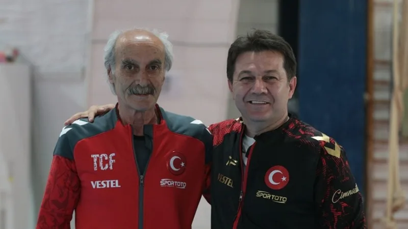 Die Nationalmannschaft der Turner sammelt Kräfte, um bei den Olympischen Spielen die Goldmedaille zu gewinnen